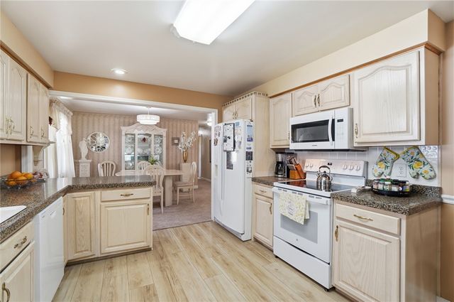 700 Ionic Circle, Mad River Twp, OH 45323