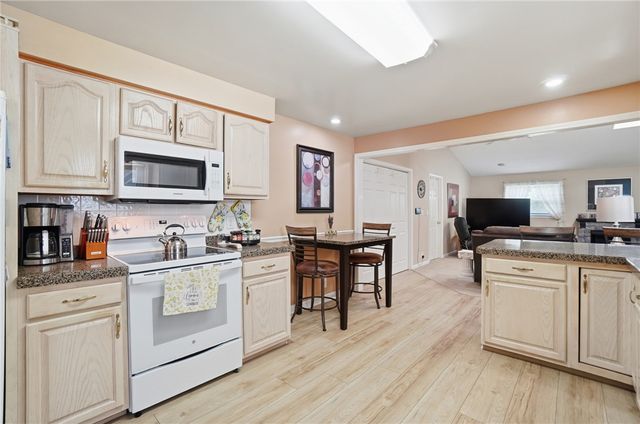700 Ionic Circle, Mad River Twp, OH 45323