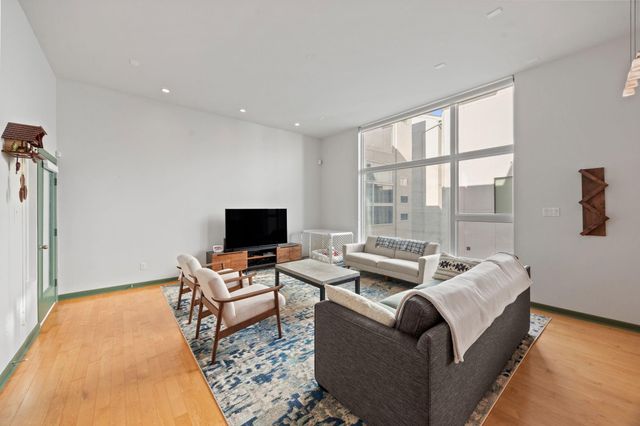 5628 Kiam Street B, Houston, TX 77007