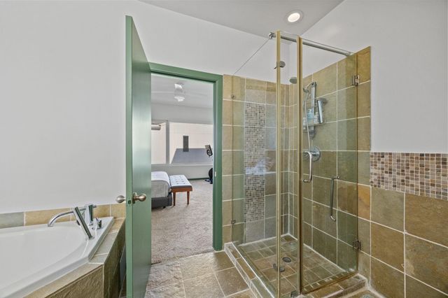 5628 Kiam Street B, Houston, TX 77007