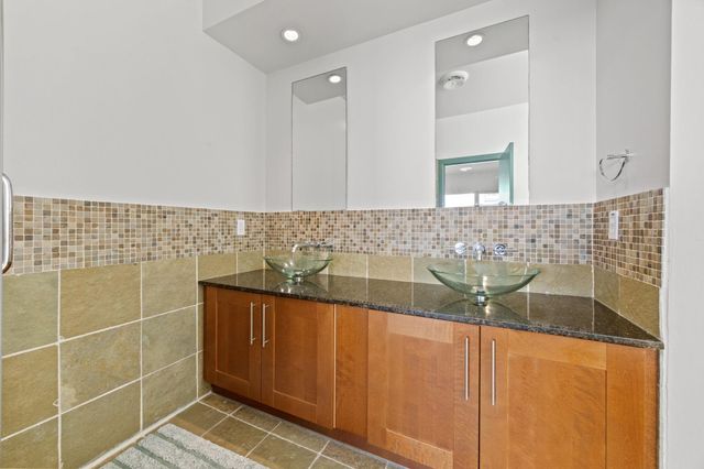 5628 Kiam Street B, Houston, TX 77007