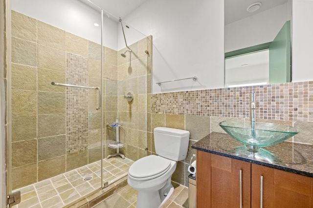 5628 Kiam Street B, Houston, TX 77007