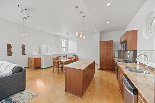 5628 Kiam Street B, Houston, TX 77007