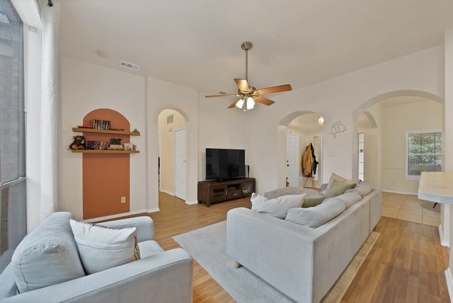 1905 Piney Creek Boulevard, Denton, TX 76205