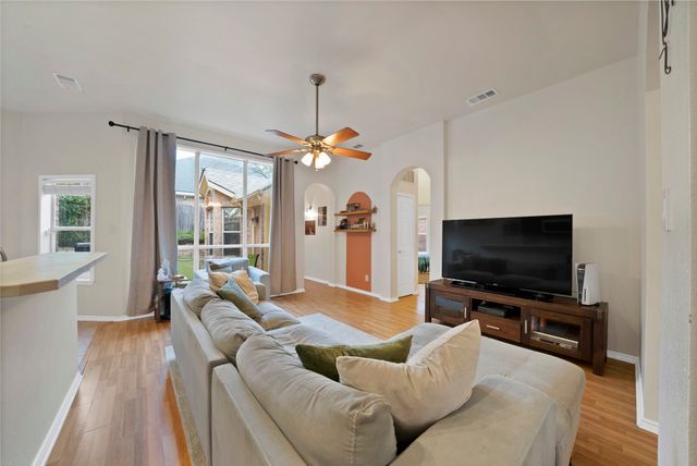 1905 Piney Creek Boulevard, Denton, TX 76205