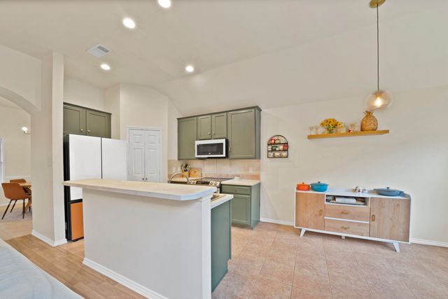 1905 Piney Creek Boulevard, Denton, TX 76205