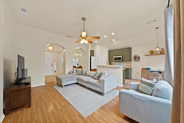 1905 Piney Creek Boulevard, Denton, TX 76205