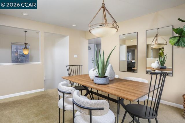 2542 Mockingbird Hill Rd, Walnut Creek, CA 94597