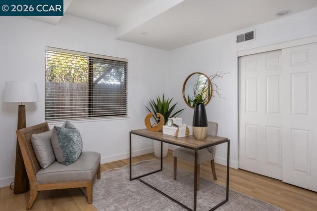 2542 Mockingbird Hill Rd, Walnut Creek, CA 94597