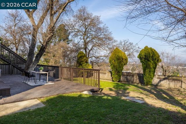 2542 Mockingbird Hill Rd, Walnut Creek, CA 94597