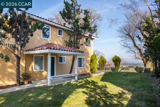 2542 Mockingbird Hill Rd, Walnut Creek, CA 94597