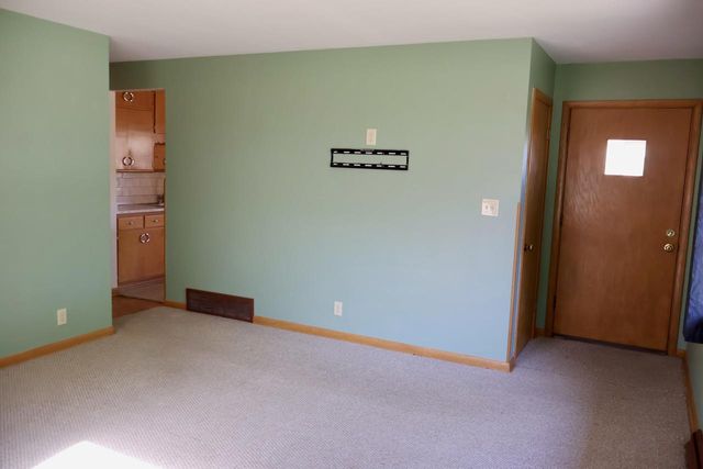 1304 Manistique AVENUE, South Milwaukee, WI 53172