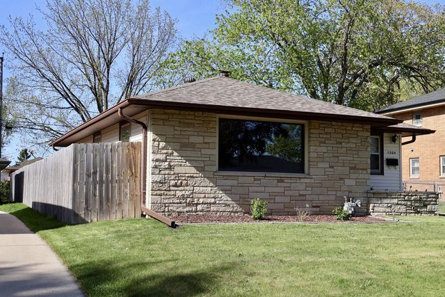 1304 Manistique AVENUE, South Milwaukee, WI 53172