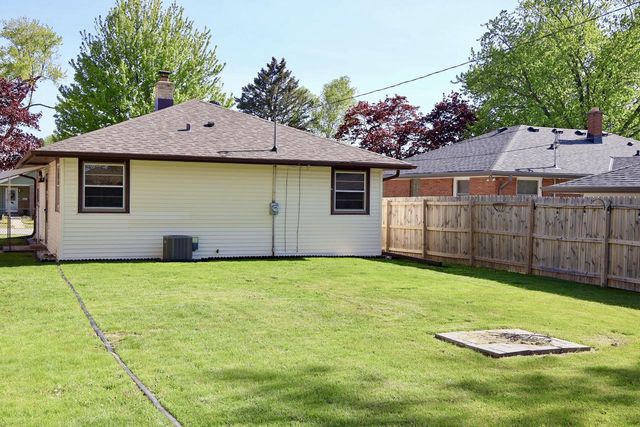 1304 Manistique AVENUE, South Milwaukee, WI 53172