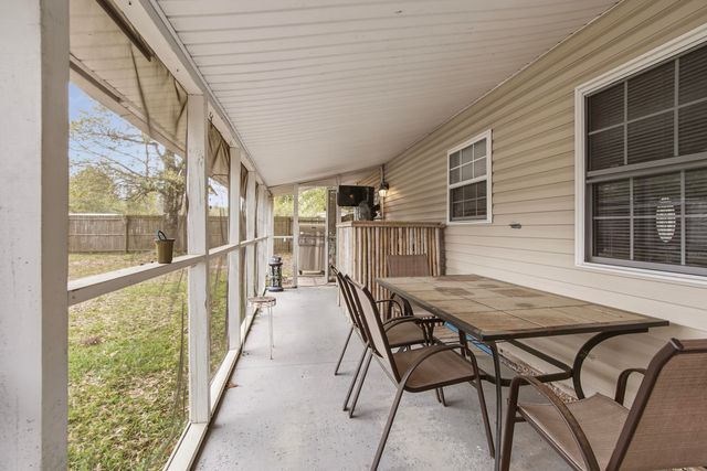 166 Blue Ridge Boulevard, Defuniak Springs, FL 32433