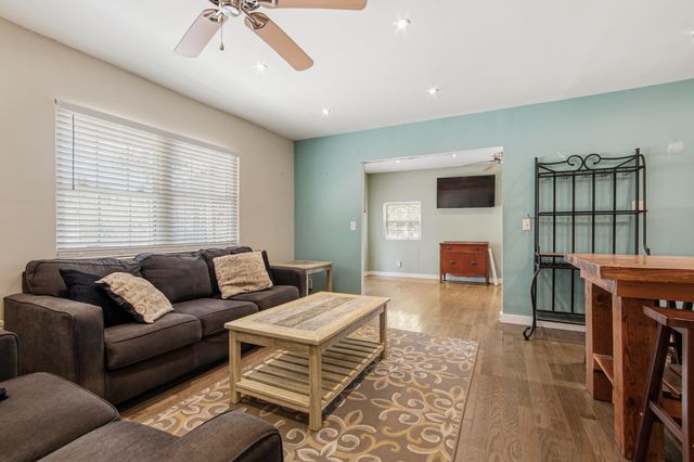 166 Blue Ridge Boulevard, Defuniak Springs, FL 32433