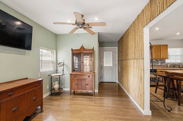 166 Blue Ridge Boulevard, Defuniak Springs, FL 32433