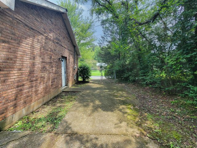 314 Kevin Dr, Dickson, TN 37055