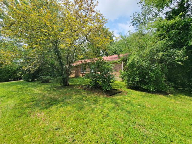 314 Kevin Dr, Dickson, TN 37055
