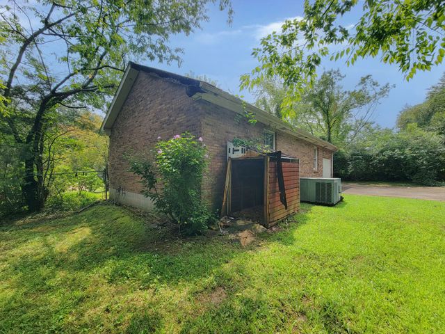 314 Kevin Dr, Dickson, TN 37055