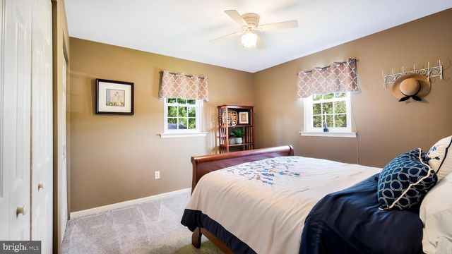 114 CHESTNUT DR, Quakertown, PA 18951