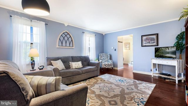 114 CHESTNUT DR, Quakertown, PA 18951