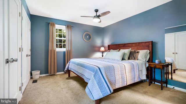 114 CHESTNUT DR, Quakertown, PA 18951