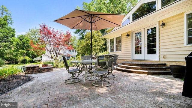 114 CHESTNUT DR, Quakertown, PA 18951
