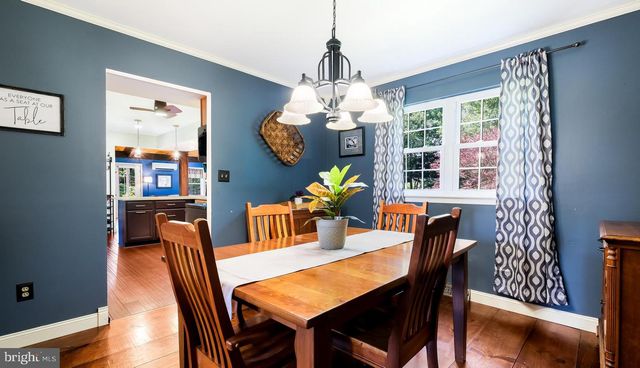 114 CHESTNUT DR, Quakertown, PA 18951