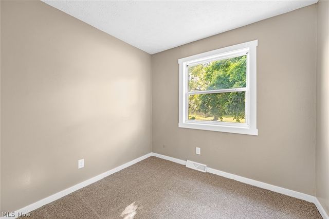 8995 Spring Drive, Windham, OH 44288