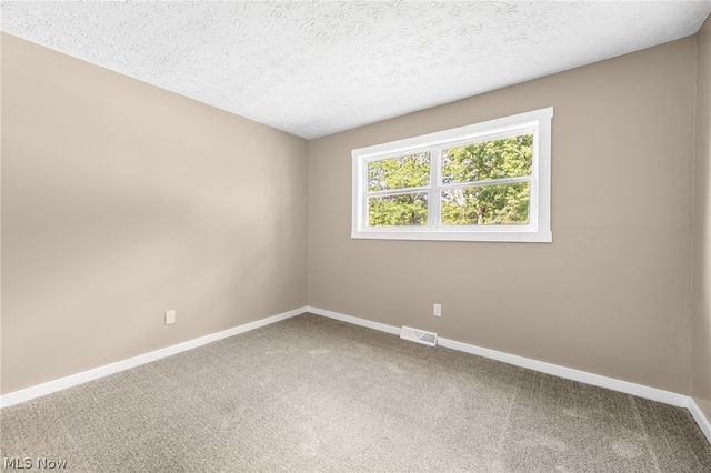 8995 Spring Drive, Windham, OH 44288