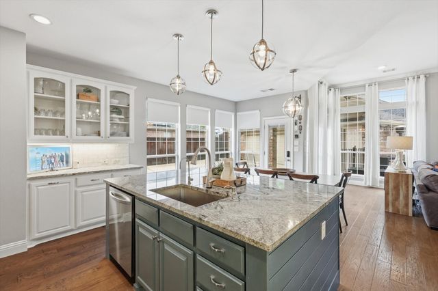 216 Durango Drive, Trophy Club, TX 76262