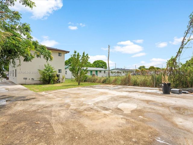 10455 SW 179th St 1, Miami, FL 33157