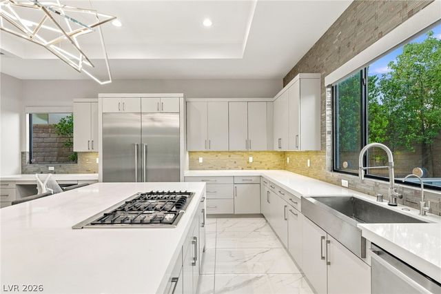 38 Grey Feather Drive, Las Vegas, NV 89135