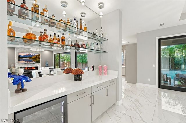 38 Grey Feather Drive, Las Vegas, NV 89135