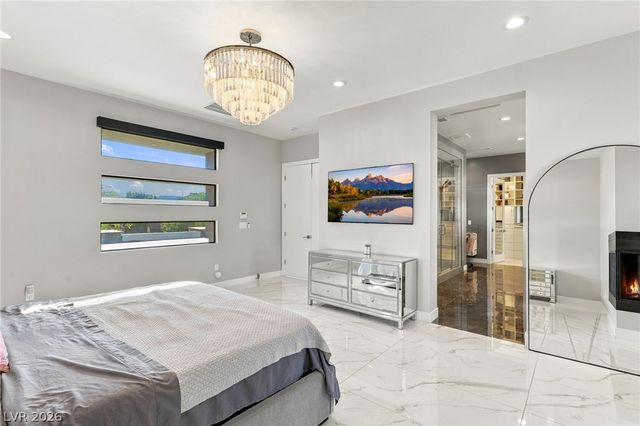 38 Grey Feather Drive, Las Vegas, NV 89135