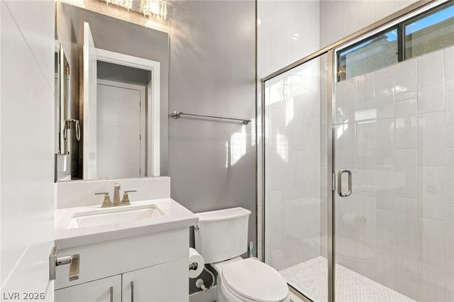 38 Grey Feather Drive, Las Vegas, NV 89135