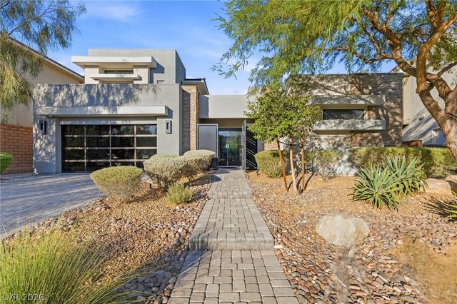 38 Grey Feather Drive, Las Vegas, NV 89135