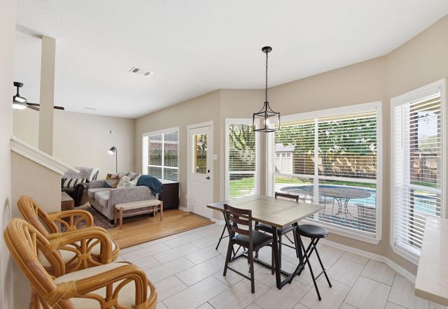 1018 S Wellsford Drive, Pearland, TX 77584