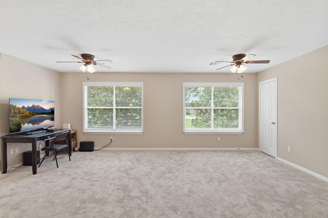 1018 S Wellsford Drive, Pearland, TX 77584