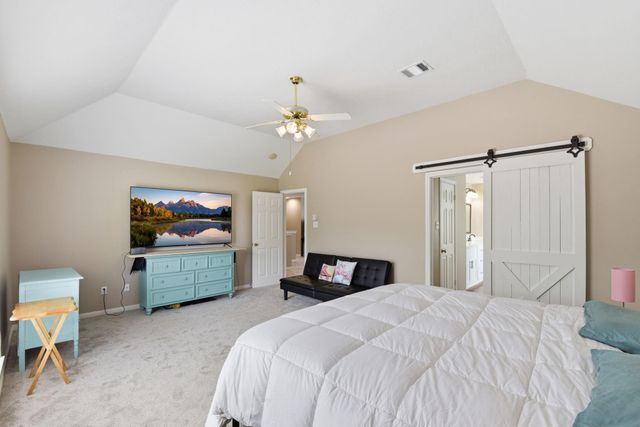 1018 S Wellsford Drive, Pearland, TX 77584