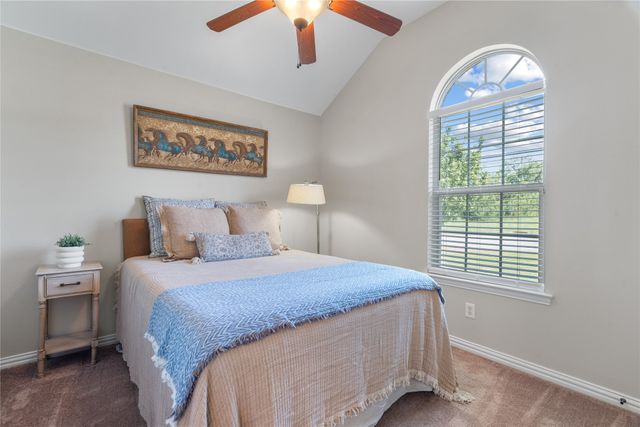 305 E 8th Street, Weatherford, TX 76086