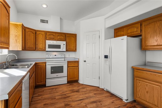 7324 E Silver Spur Drive, Kingman, AZ 86401