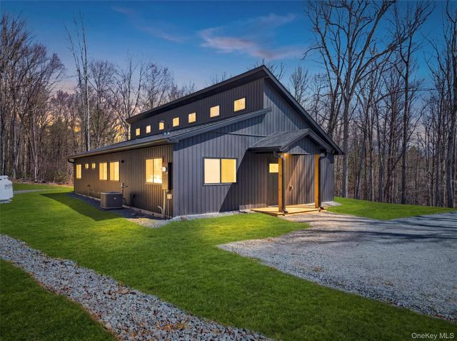 273 Perry Pond Road, Narrowsburg, NY 12764