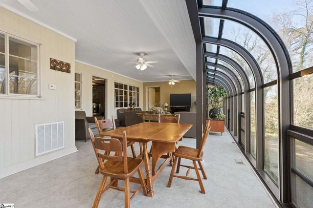 22 Hillandale Circle, Greenville, SC 29609