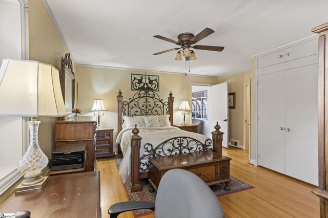 22 Hillandale Circle, Greenville, SC 29609