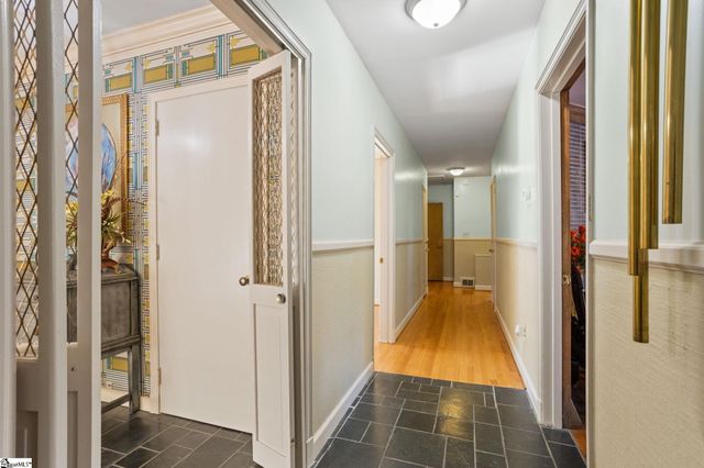 22 Hillandale Circle, Greenville, SC 29609