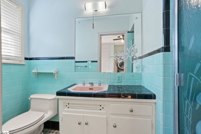 22 Hillandale Circle, Greenville, SC 29609