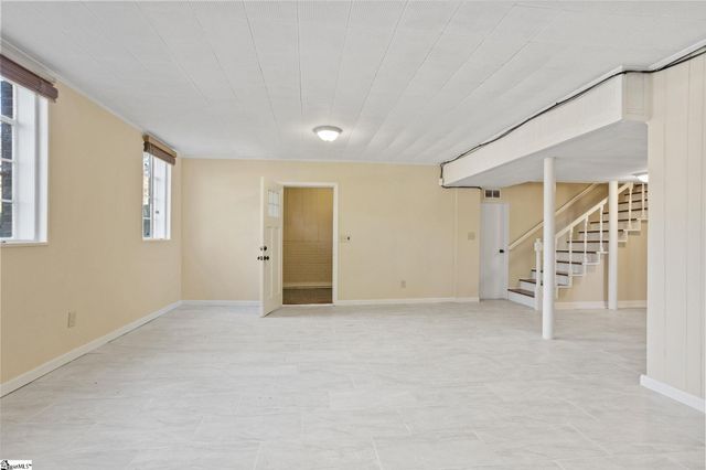 22 Hillandale Circle, Greenville, SC 29609