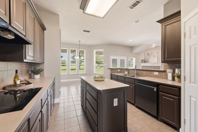 2717 Aston Meadows Drive, Haslet, TX 76052
